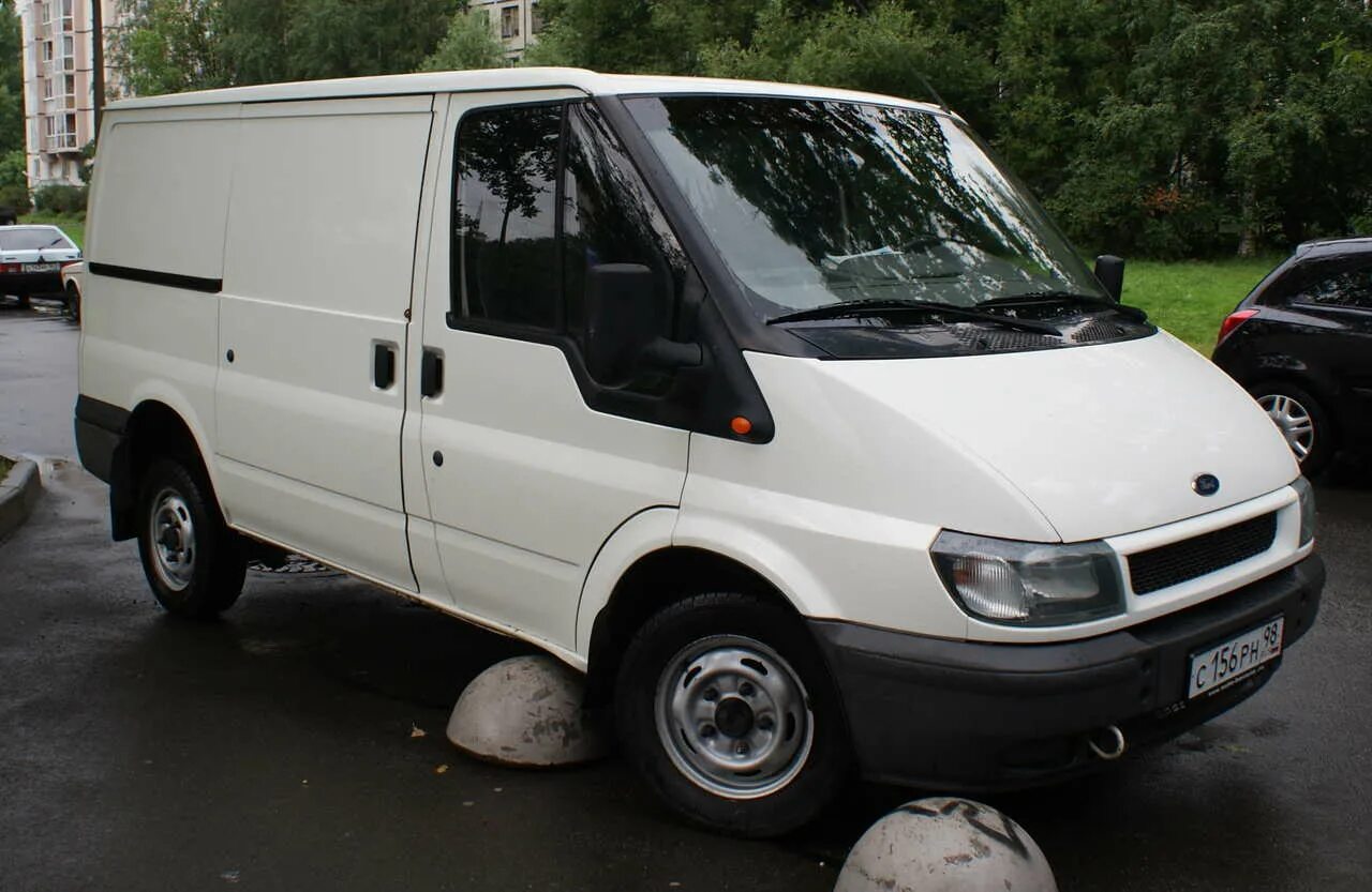 Форд дизель купить бу. Ford Transit 2002. Форд Транзит 2002 дизель. Ford Transit 2.2 td. Форд Транзит 2002г.