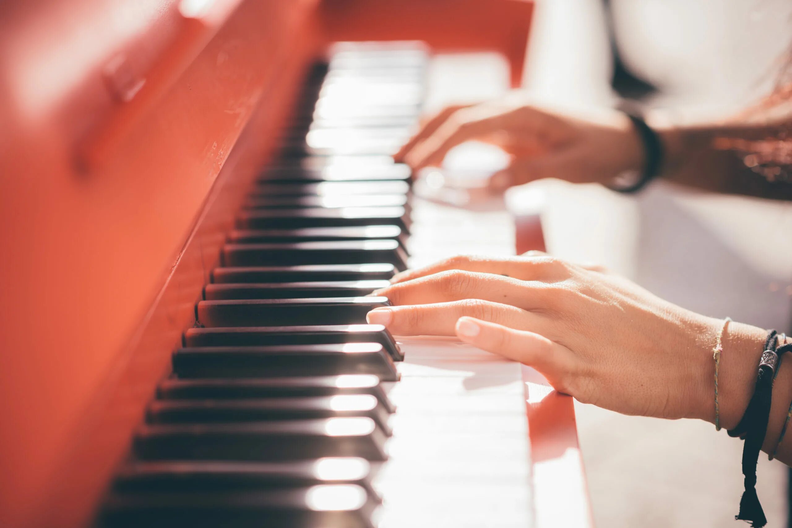 Play piano learn