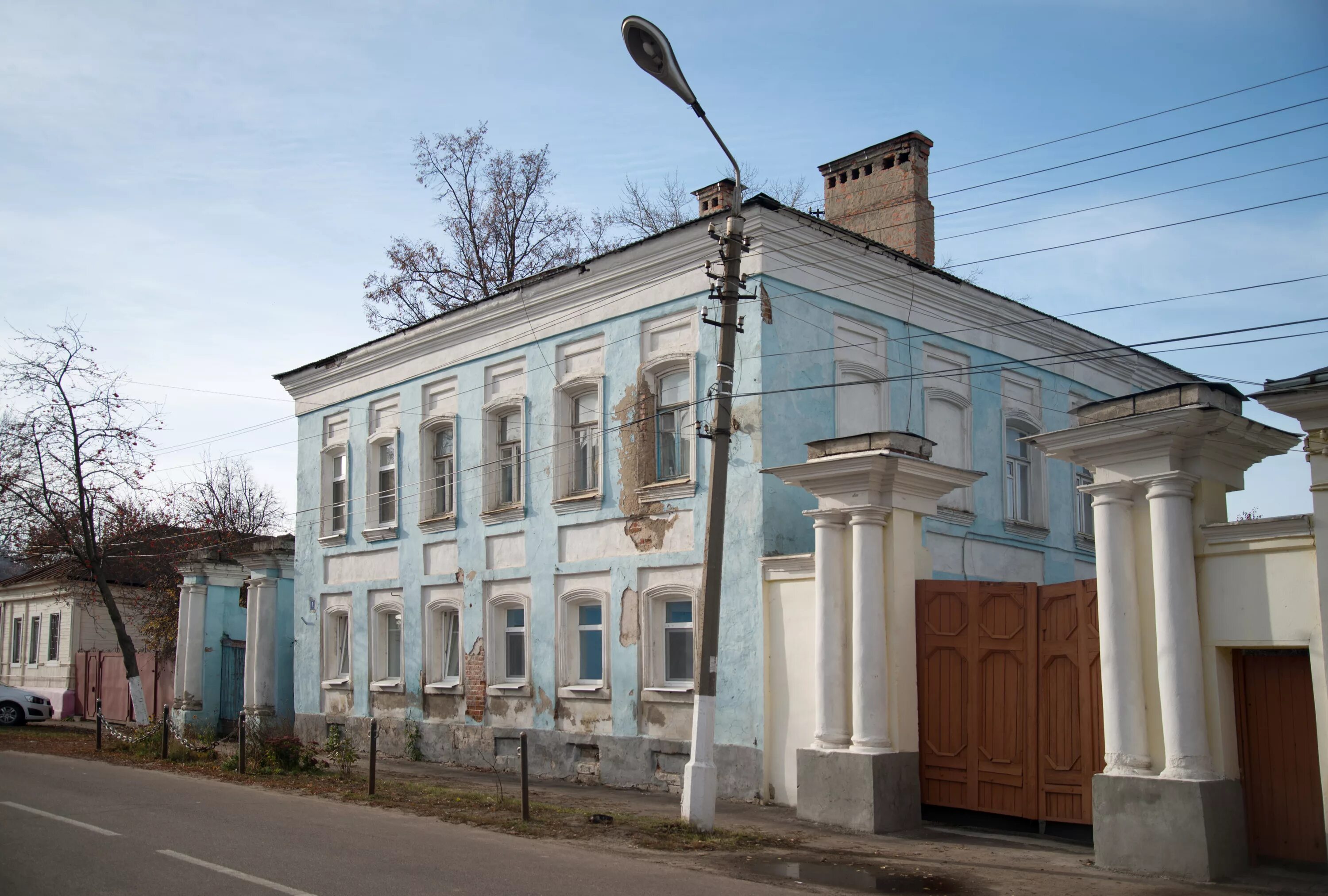 Городская усадьба. Коломна. Коломна исторические улицы. Усадьба городская Коломна Комсомольская 16. Коломна ул Комсомольская старинный дом 1897 г. Ул городская усадьба