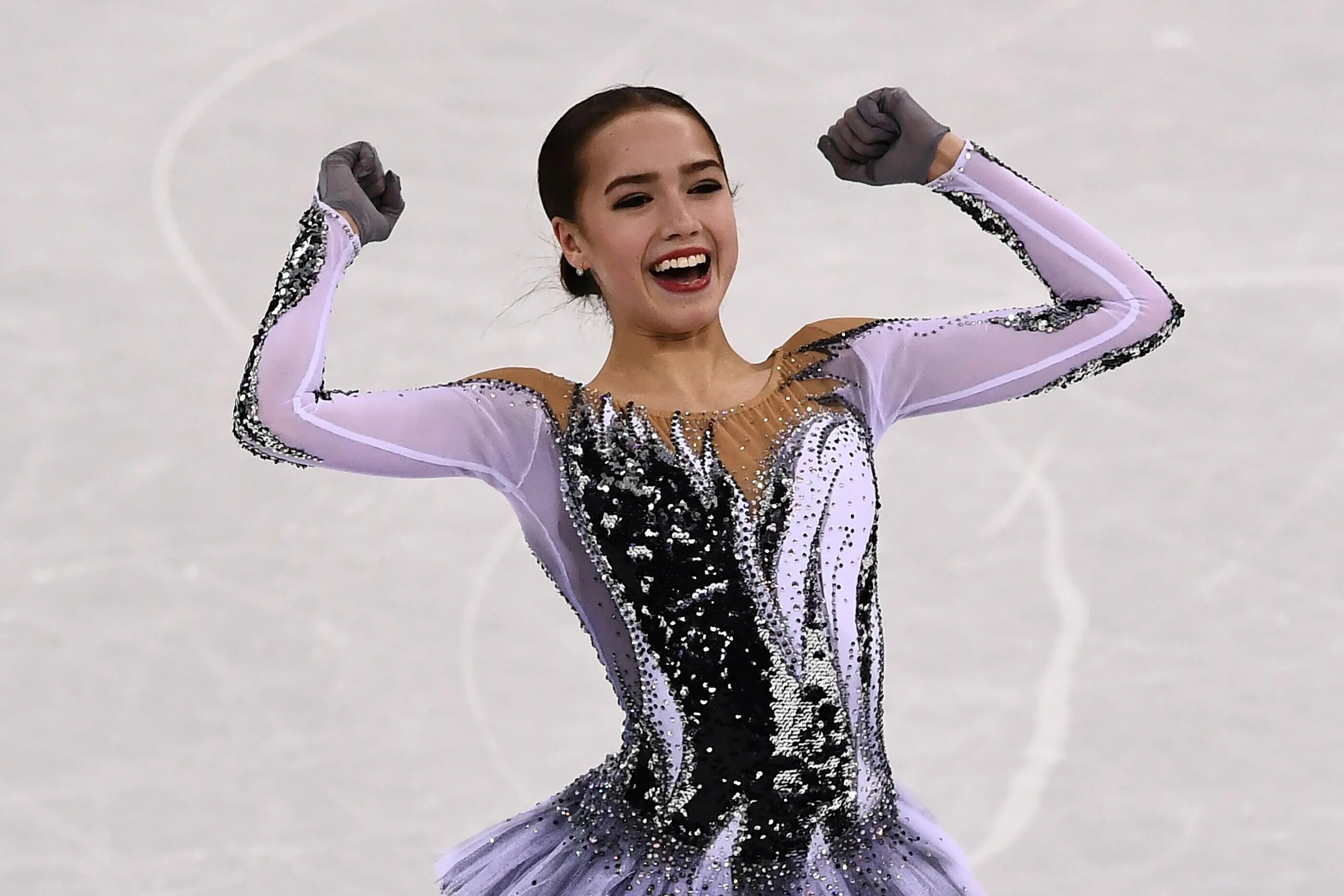 Figuristka Alina Zagitova.