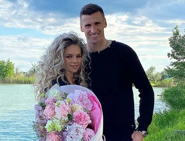 Жена вратаря ростова. Жена песьякова футболиста. Жена голкипера песьякова. Жена песьякова футболиста. Жена песьякова.