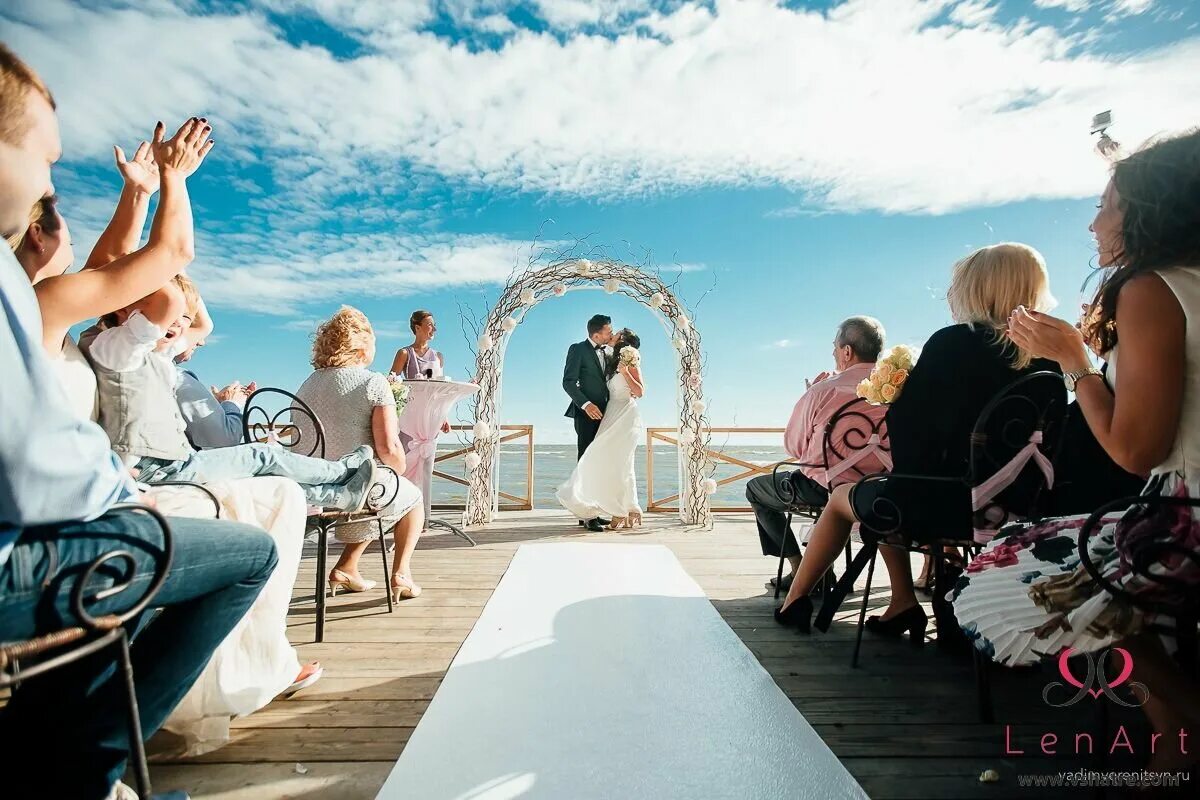 бракосочетание в константиновском дворце. выездная регистрация брака в спб. тумба для выездной регистрации. выездная регистрация брака в спб. выездная регистрация.