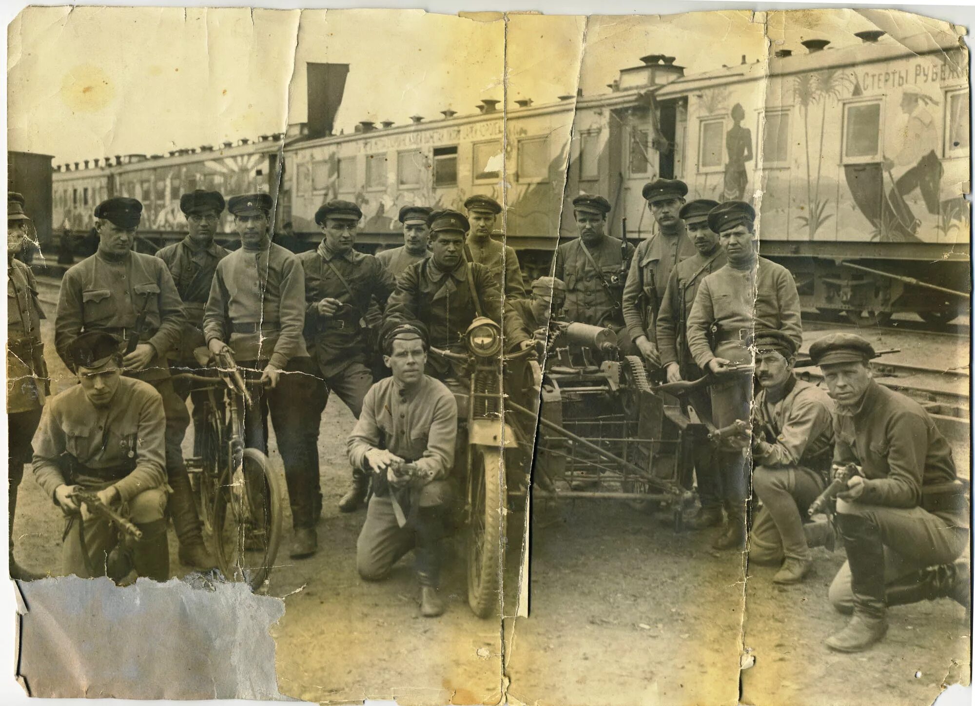 Отряд красноармеец. Отряд красноармеец. Заградотряд нквд фото. Грузинская армия 1918 год. Форма заградотрядов ссср.