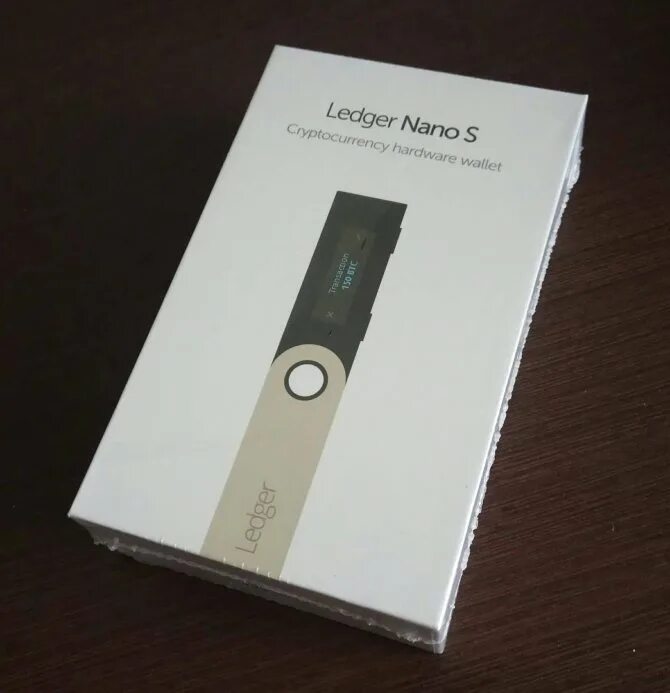 Leger nano x. Упаковка ledger nano s. Ledger nano s коробка. Ledger кошелек. Криптокошелек ledger nano x.