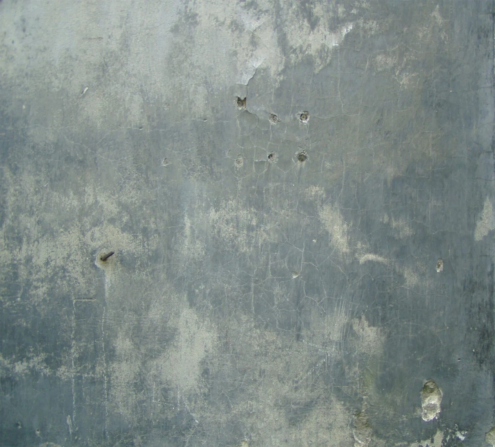 Светлая грязная стена с линией в середине. Ужасная комната в общежитии. Грязная стена в москве. Грязная стена улица. Фото грязной стены.