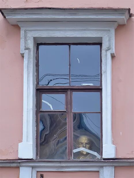 Открытые окна спб. Старые окна Петербурга. Старое окно Петербург. Окна Питера. Исторические окна.