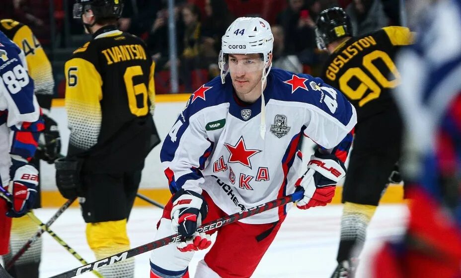 Северсталь картинки. Цска северсталь. Северсталь дворец спорта. Самонов вратарь северсталь цска. Хоккей кхл.