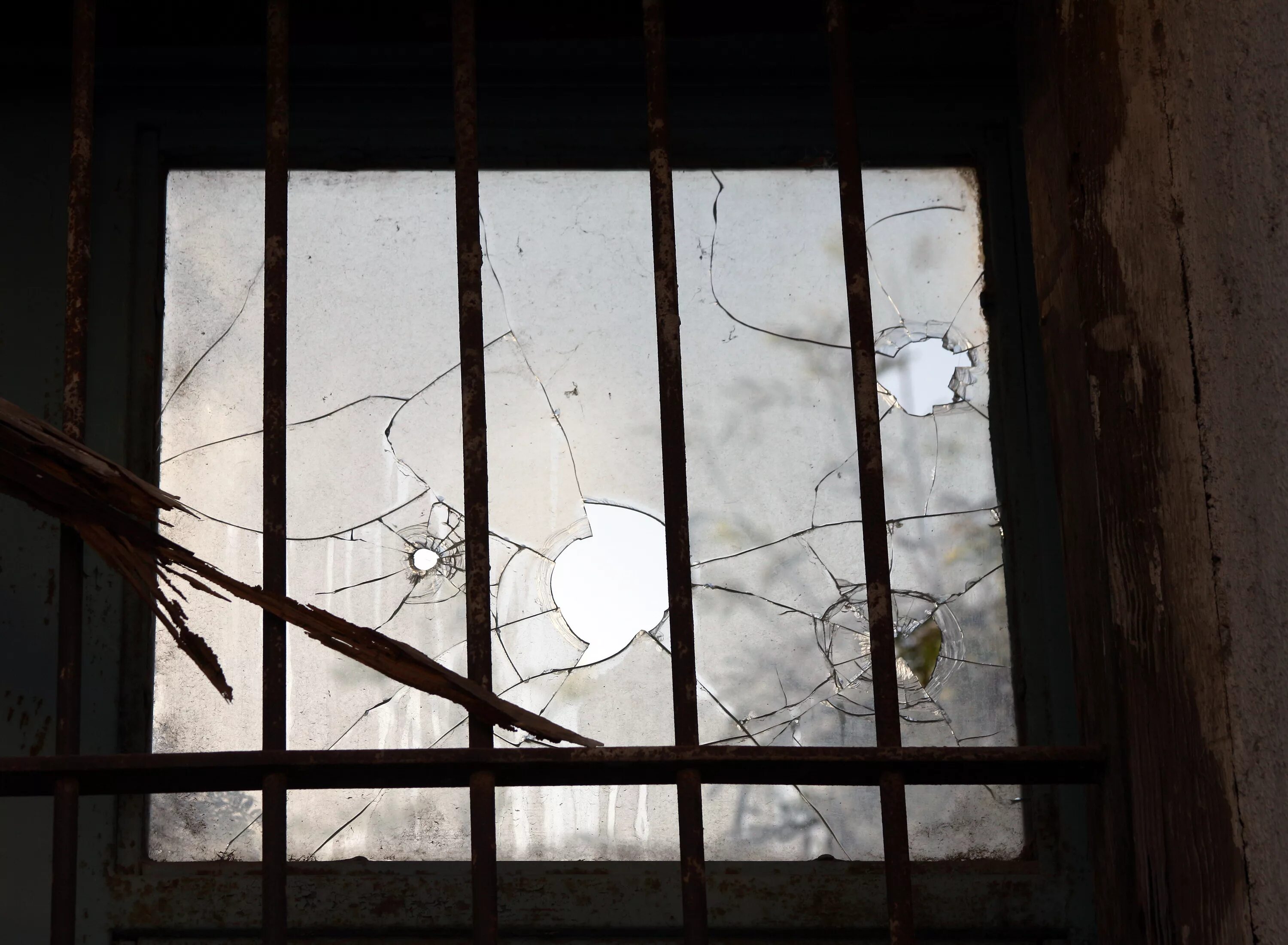 Break window