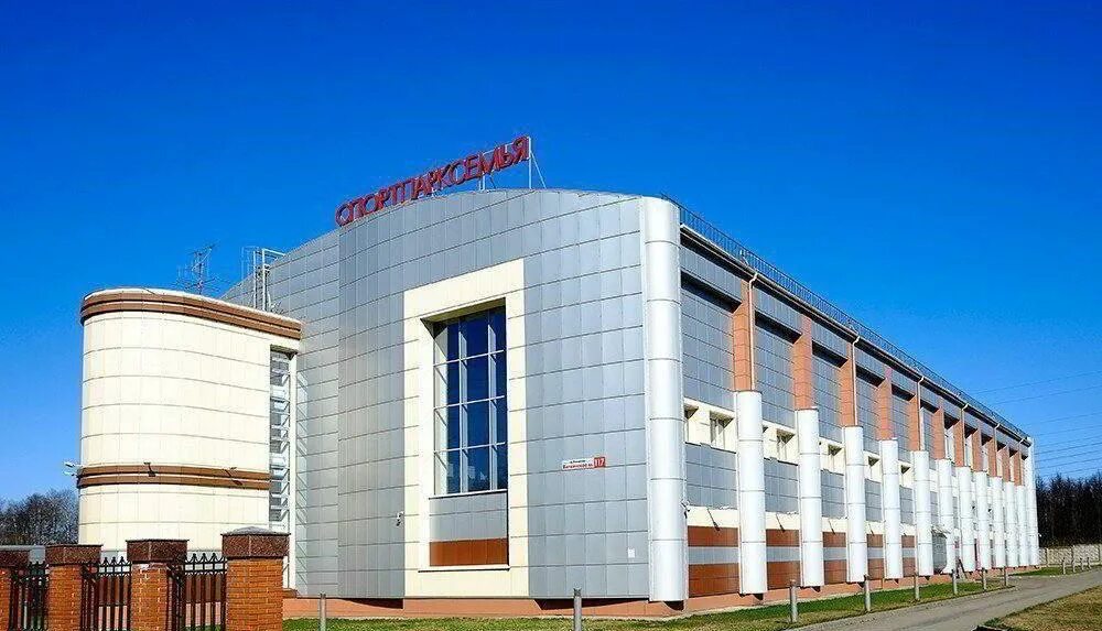Спортпарк семья ижевск цены. Спортпарк семья Ижевск. Бассейн Спортпарк семья Ижевск. ФОЦ спорт парк семья Ижевск. Спортпарк семья Ижевск официальный сайт.