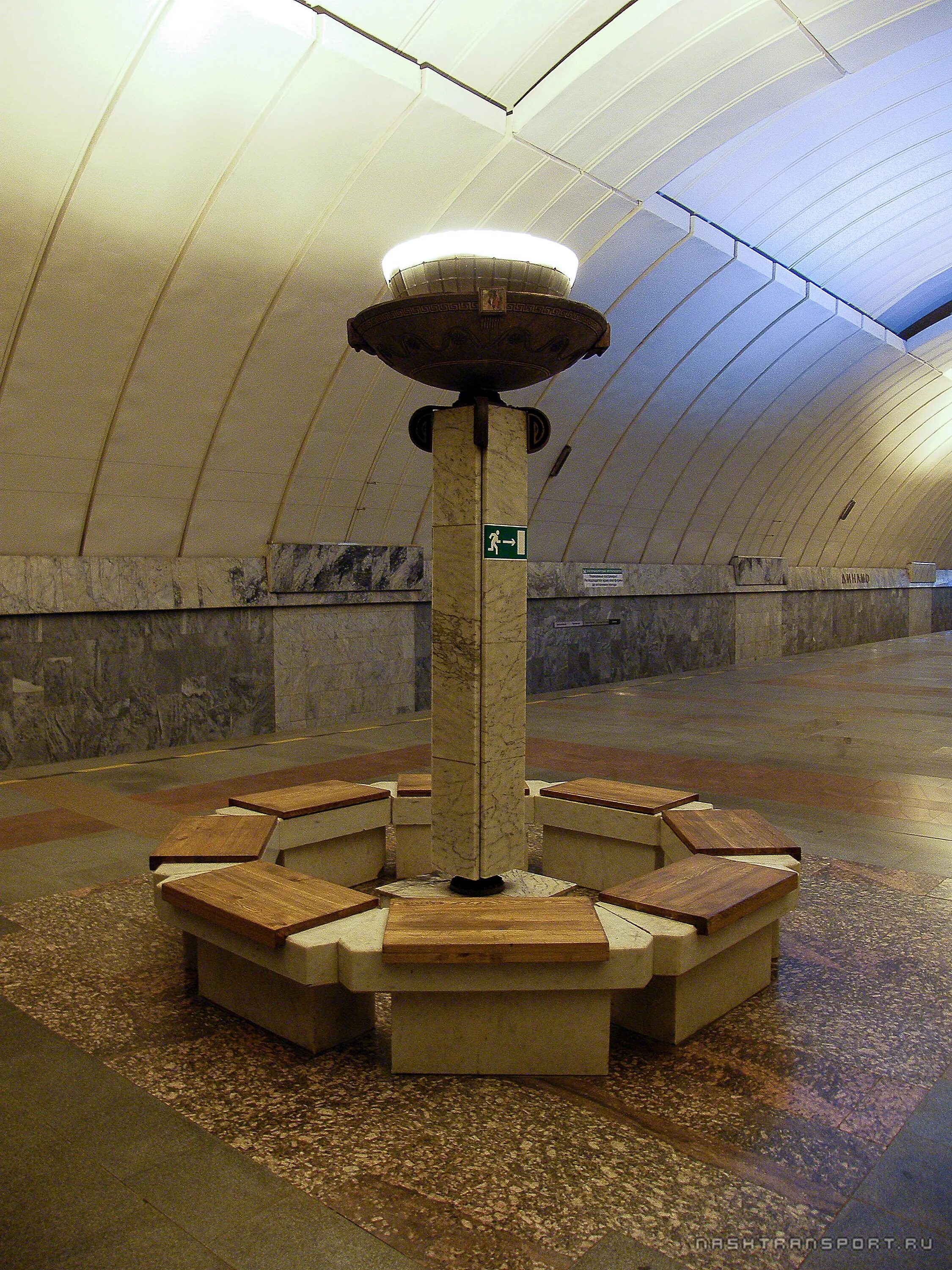 Екатеринбургский метрополитен станция динамо. Метро динамо екатеринбург. Екатеринбургский метрополитен станция динамо. Станция динамо екатеринбург. Екатеринбургский метрополитен станция динамо.