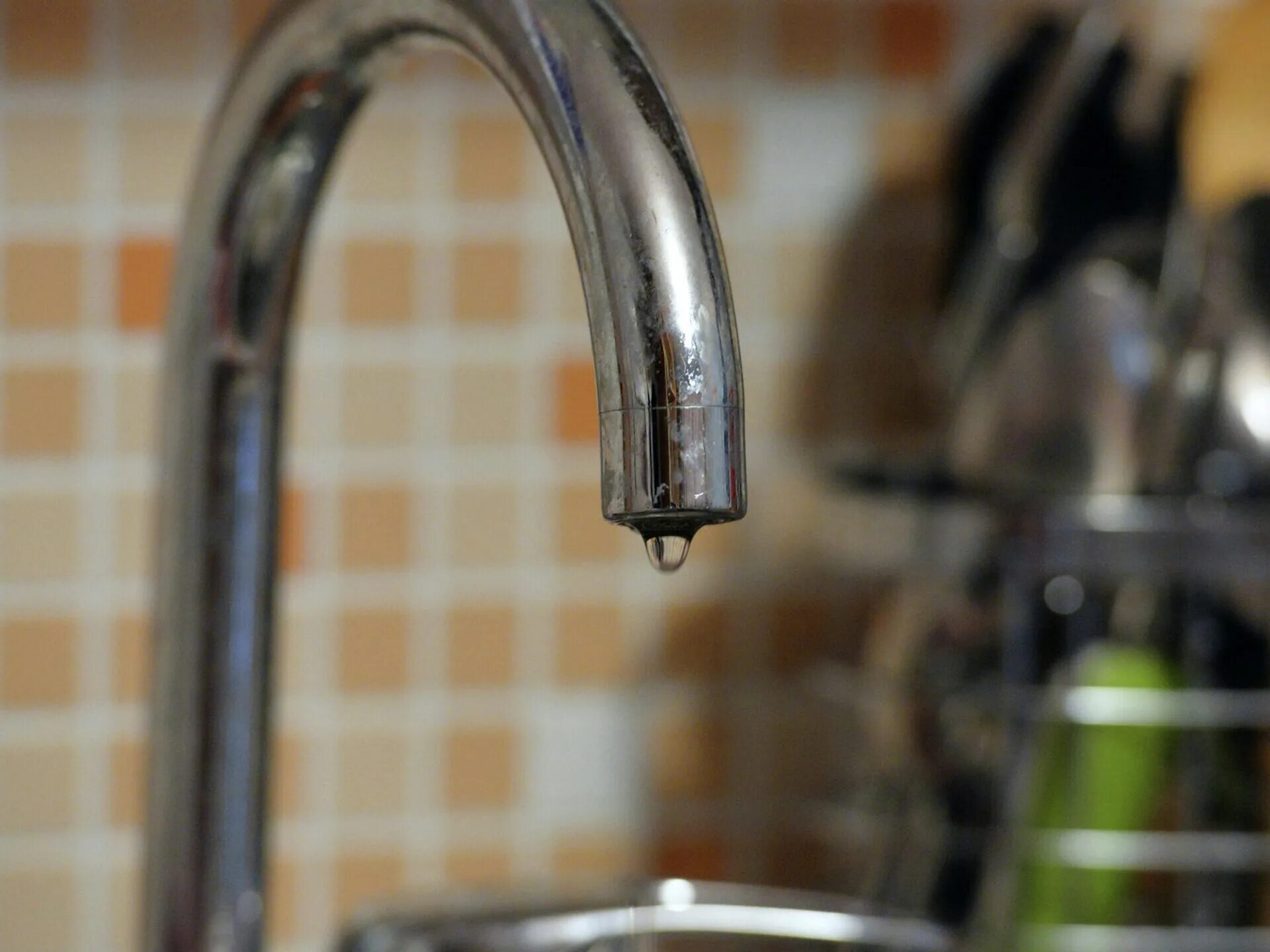 Отключили воду. Отключение воды. Перебои с горячей водой. Отключили воду. Отключениетгорячей воды.