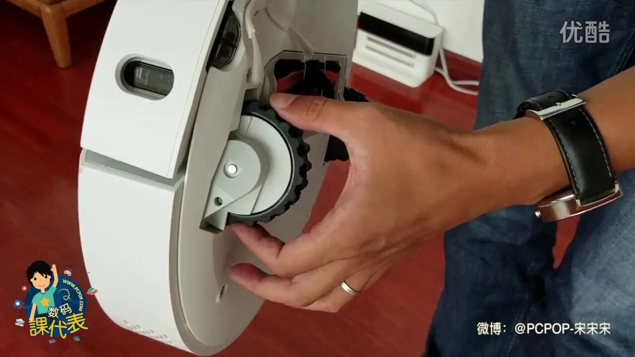Как чистить пылесос xiaomi. Моторчик для колеса робота пылесоса xiaomi. разобрать колесо робота пылесоса. шестерня на колесо робота пылесоса xiaomi. покрышки для робота пылесоса xiaomi.