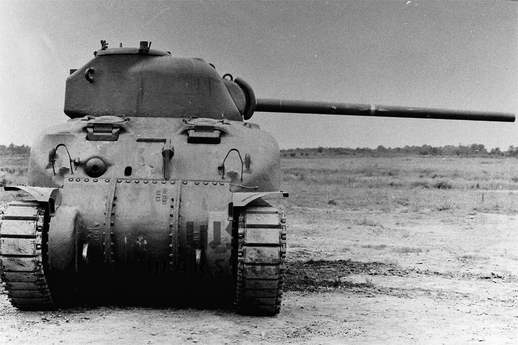 Пример 76. 1979 Першинг. Пушка м1 76 мм танка Шерман. ТНШ-20 танковые орудия. Т-20 личинка Першинга.