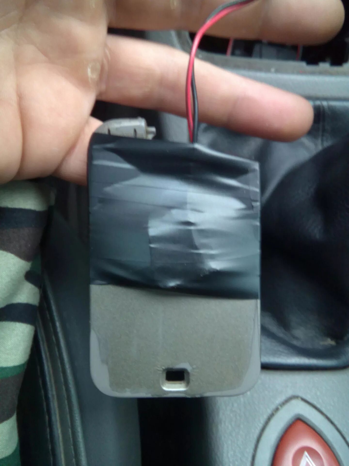 Рено лагуна 2 установка. Рено лагуна 2 сигнализация с автозапуском. автозапуск лагуна 2. блок автозапуска рено меган 2.