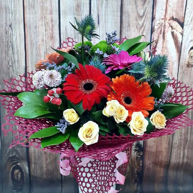 Ирис магазин цветов омск. Флоранс чехов цветы. Цветы чехов 2. Мега букет в чехове. Цветы чехов 2.