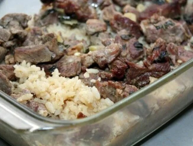 Конина с рисом. Конина с рисом. Узбекский плов с казы. Конина с рисом. Конина в духовке с овощами.