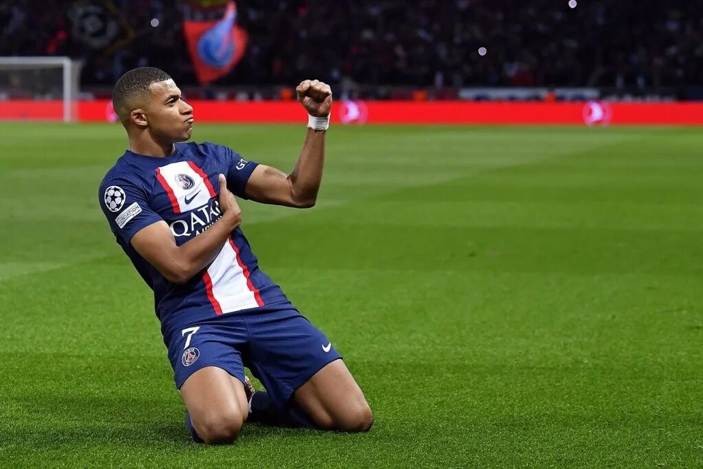 Килиан мбаппе псж. Килиан мбаппе псж. Килиан мбаппе номер. Kylian mbappe. Мбаппе футболист 10.