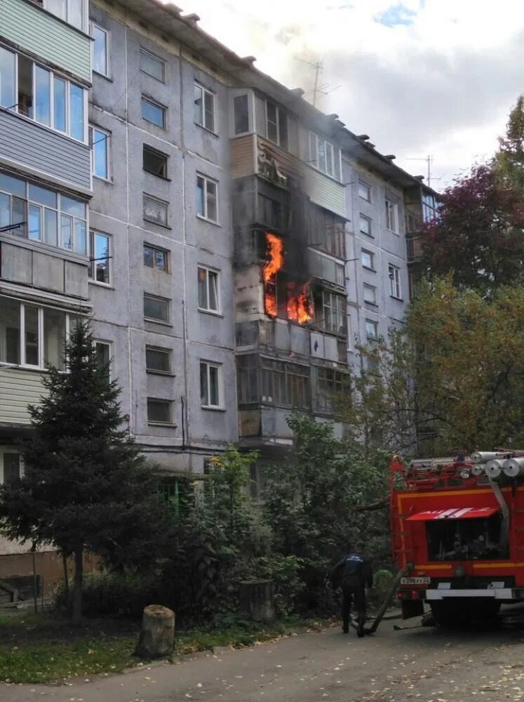 Россия 1 барнаул сегодня. Пожар в Барнауле сейчас. Сегодняшний пожар в Барнауле. Пожар в жилом доме, Барнаул. Пожары в Барнауле за последние сутки.