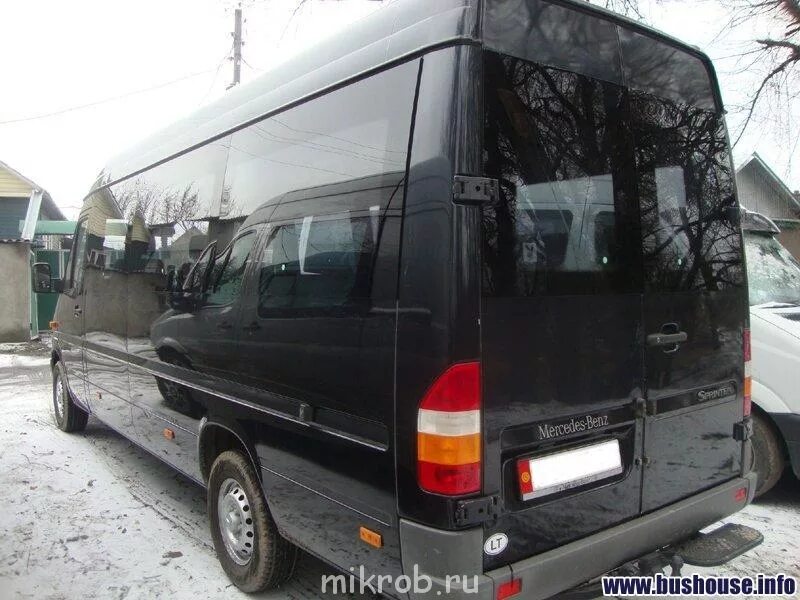 Стекло спринтер купить. Стекла на Мерседес Спринтер. Стекло для Mercedes Sprinter 1994 - 2005. Заднее стекло Sprinter w906. Вклейка боковых стёкол на Мерседес срринтер 515.