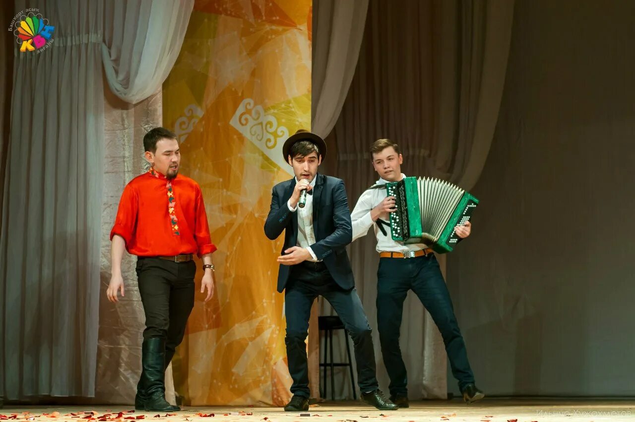 Мәктәп юлы автор. Молодежный сериал бирешмэ. Башкирский сериал бирешма. Башкирский сериал бирешма. Выпуск 11 класс 2022 кайбицкий район.