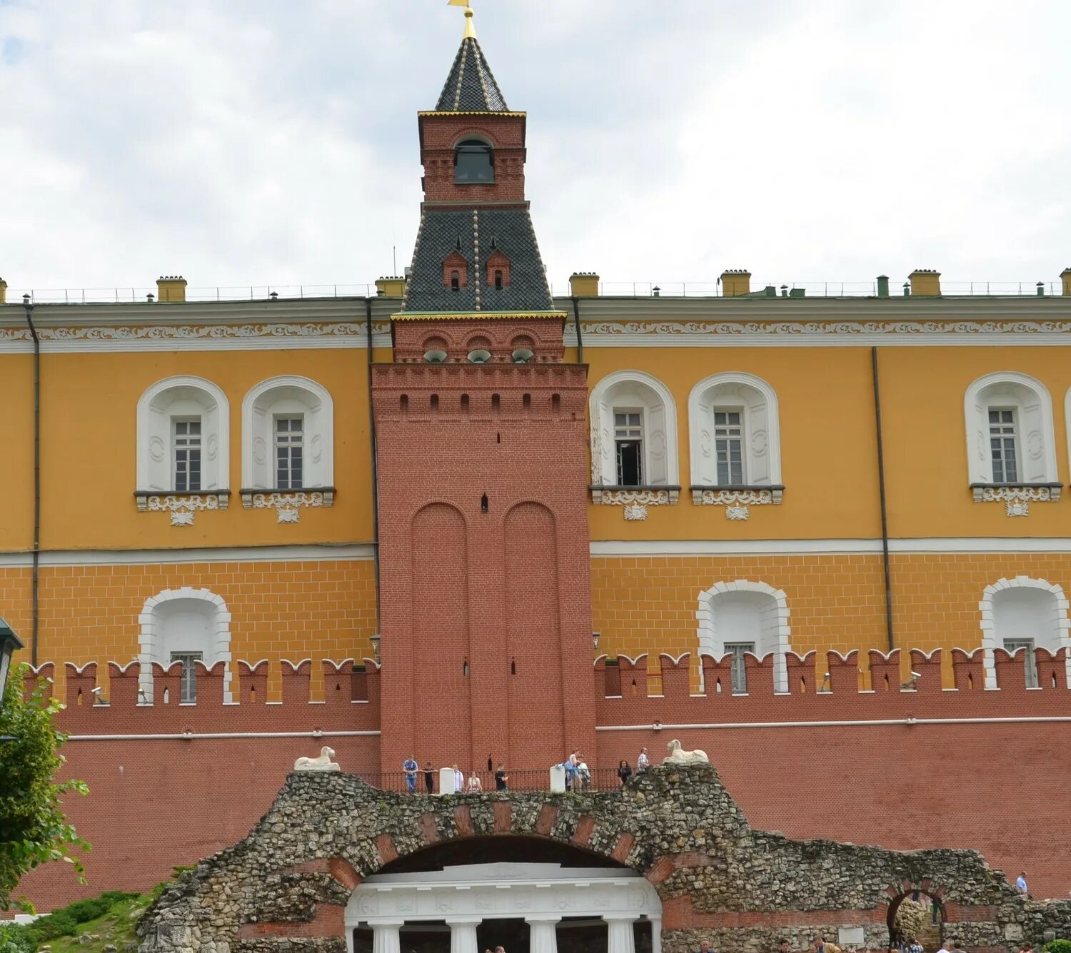 константина елинская башня московского кремля. кто строил кремль архитектор. грановитая палата московского кремля архитектор. московский кремль архитектор.