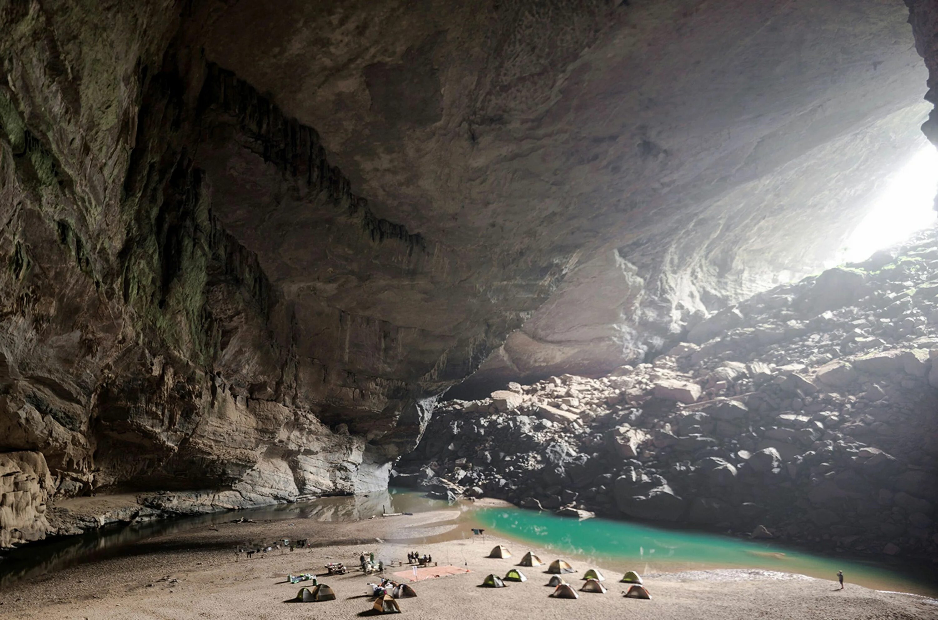Пещера эса. Сан Луис Потоси пещера ласточек. Пещера esa Ala фото. Пещера ласточек пещера в Мексике. Пещера ласточек в Мексике фото.