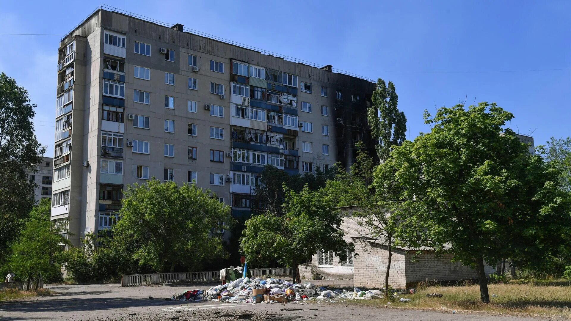 Г северодонецк. Город северодонецк лнр. г. северодонецк лнр разрушения. северодонецк 2025. северодонецк город сейчас.