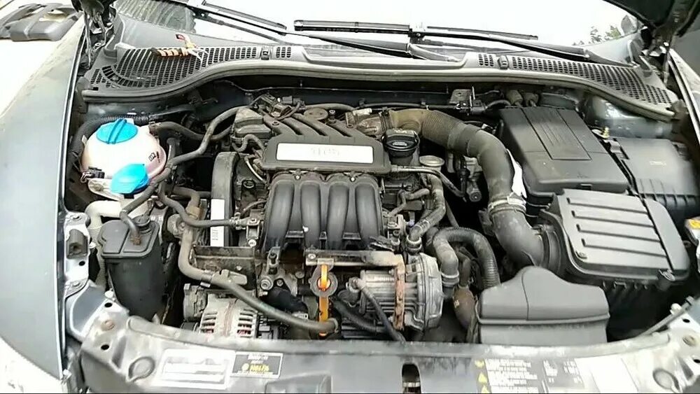 Шкода двигатель 1.3. Двигатель Фольксваген 1.6 BSE. Мотор BSE 1.6. Мотор VW Golf BSE 1.6. VW Caddy 1,6 BSE.