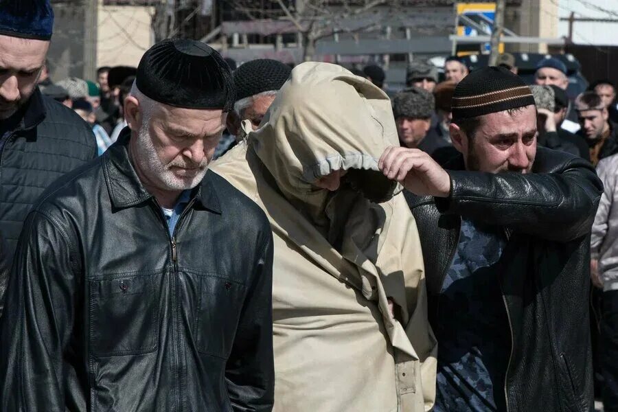 Кади юрт. Кровная месть чеченская. Кровная месть у чеченцев. Ибрагим хараев. Кровная месть у чеченцев.