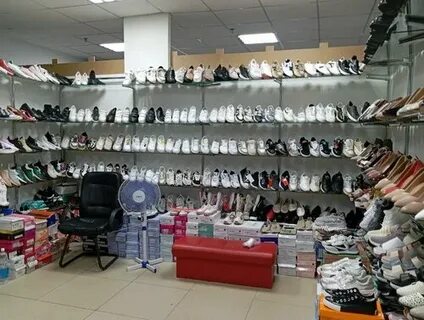 Секс дүкені киім ауыстыратын бөлме