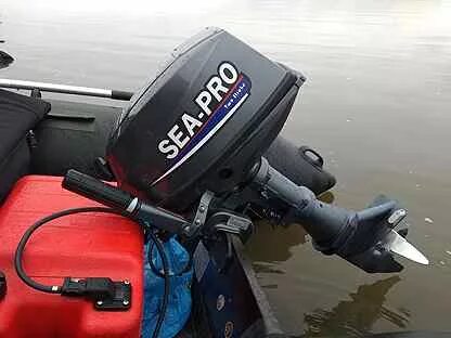 Мотор 9.8 на воде