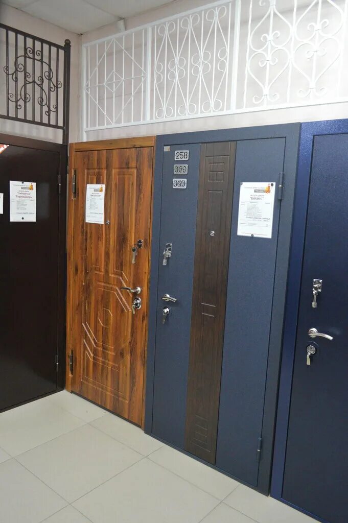 Магазин дверей. Магазин дверей приморский. Кп на межкомнатные двери. Салон стальных дверей torex. Салон стальных дверей torex.