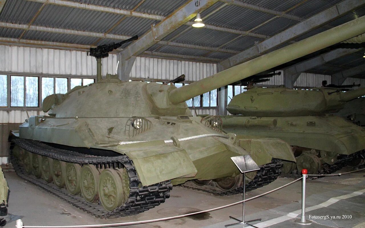 Там ис. Кубинка танковый музей ИС 7. ИС-7 танк в Кубинке. Танк СССР ис7. Танковый музей в Кубинке ИС 3.