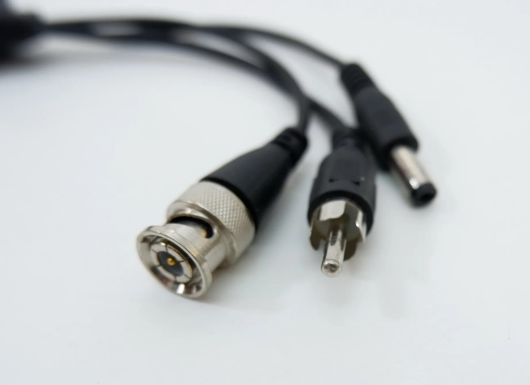 Аудио видео сигнал. Bnc rj45. адаптер bnc rj45 для передачи видеосигнала. bnc аудио разъём. bnc to rj45 converter.