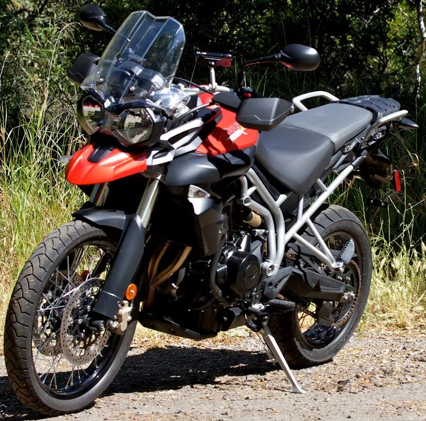 Триумф 2011. Триумф тайгер 800. triumph tiger 800 xc. triumph tiger 800 xc 2011. triumph tiger 800 2011.