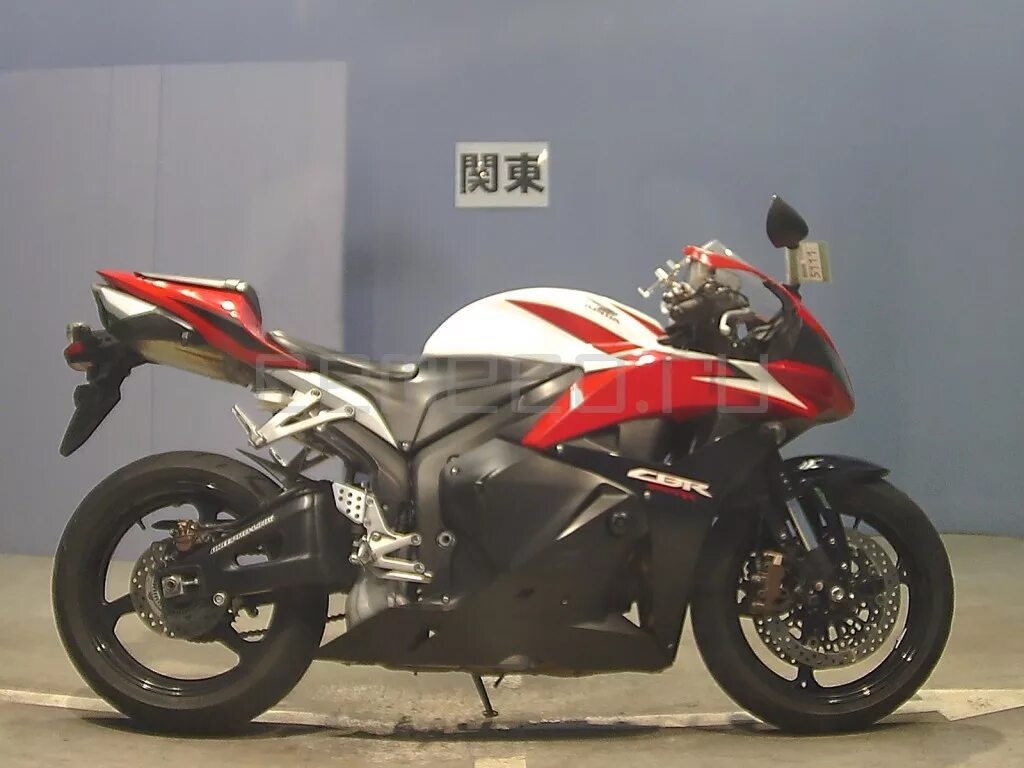 Мотоцикл хонда cbr 600 rr. Мотоцикл хонда 600 рр. Супер спорт. Хонда сбр 600рр. Honda cbr600rr limited edition.