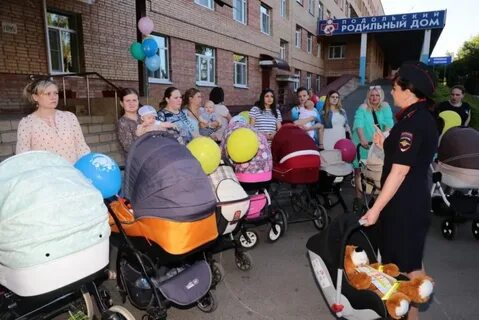 Роддом кадры