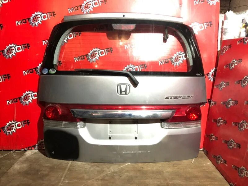 Задняя дверь honda stepwgn. Honda stepwgn дверь багажника. Задняя дверь honda stepwgn. Задняя дверь honda stepwgn. Задняя дверь honda stepwgn.