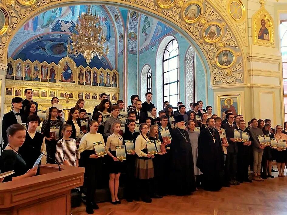 Православный свято тихоновский университет сайт. Сормовская православная гимназия Нижний Новгород. ПСТГУ православный Свято-Тихоновский гуманитарный университет. Сормовская православная гимназия внутри.