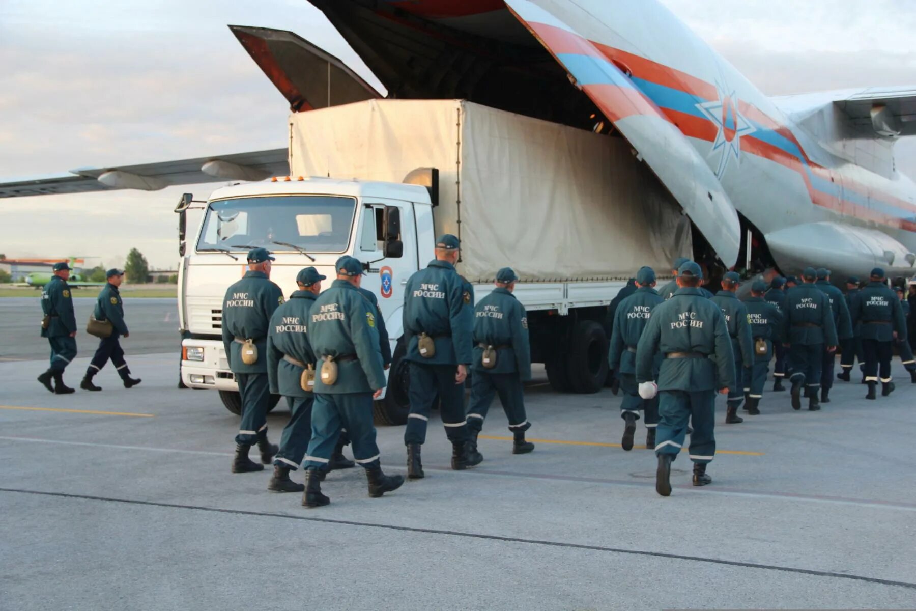 Го и чс норильск погода. Огни тундры талнах. Го и чс норильск погода. Го и чс норильск погода. Разлив топлива в норильске 2020.