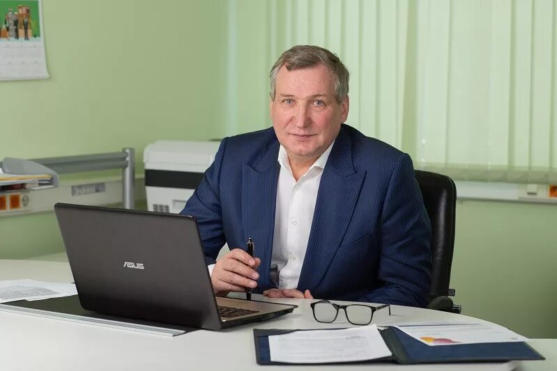 компания телефон руководителя