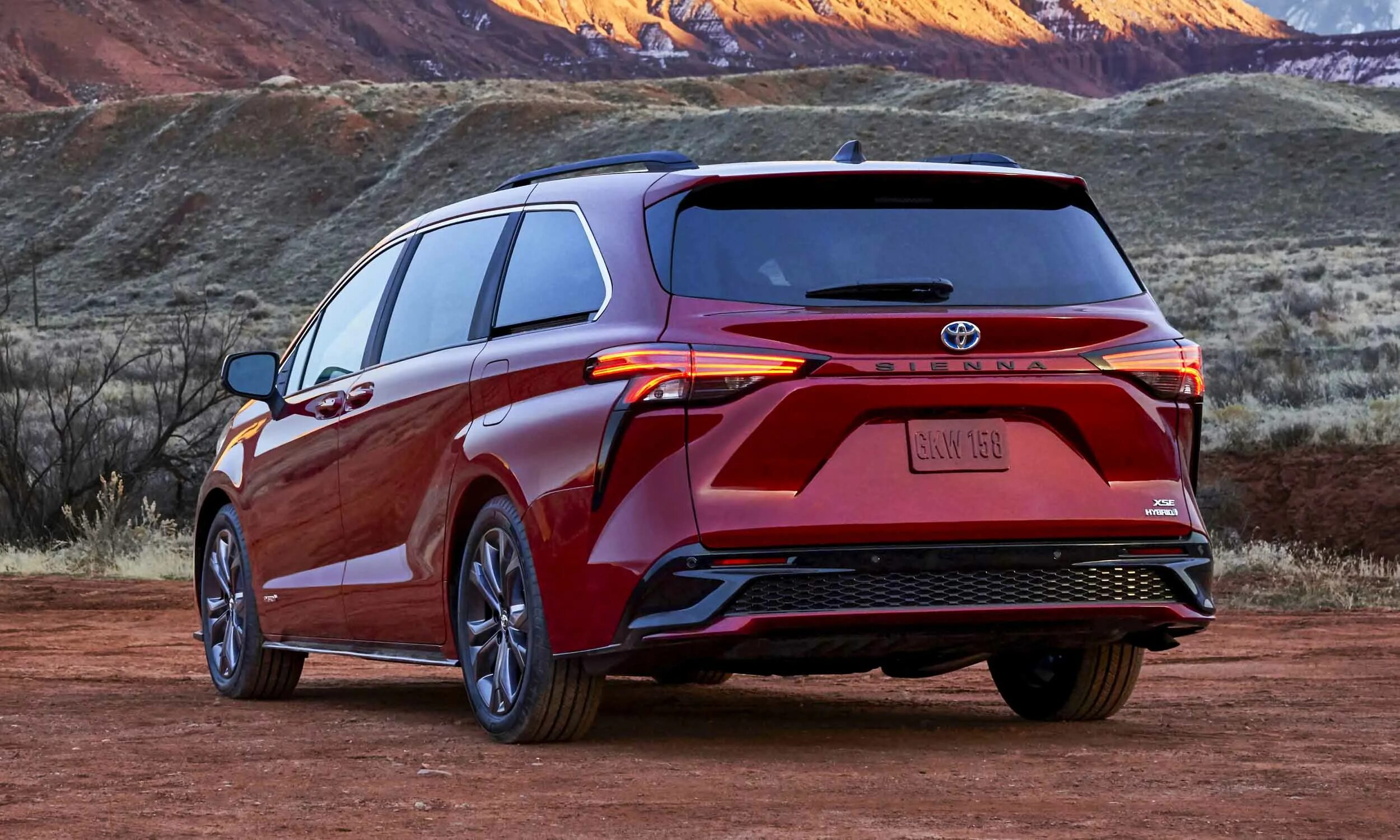 Тойота нового поколения. Toyota Sienna 2021. Toyota Sienna 2022. Тойота Сиенна 2020. Toyota Venza 2021.