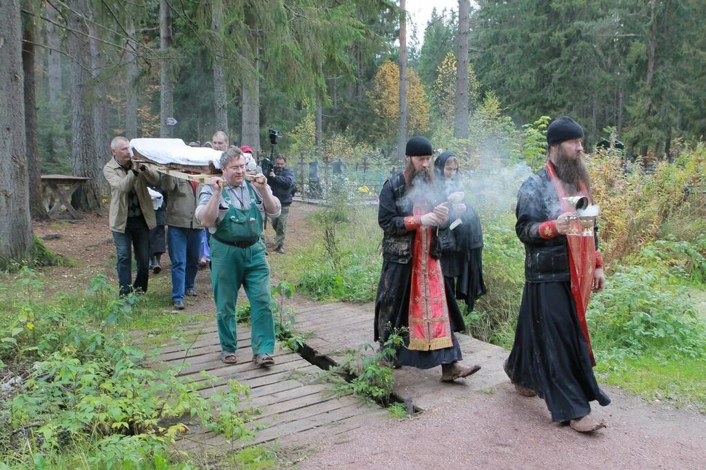 наталья вырицкая старица. блаженная наталья вырицкая могила. блаженная наталья вырицкая житие. вырицкие блаженные. матушка наталия вырицкая.