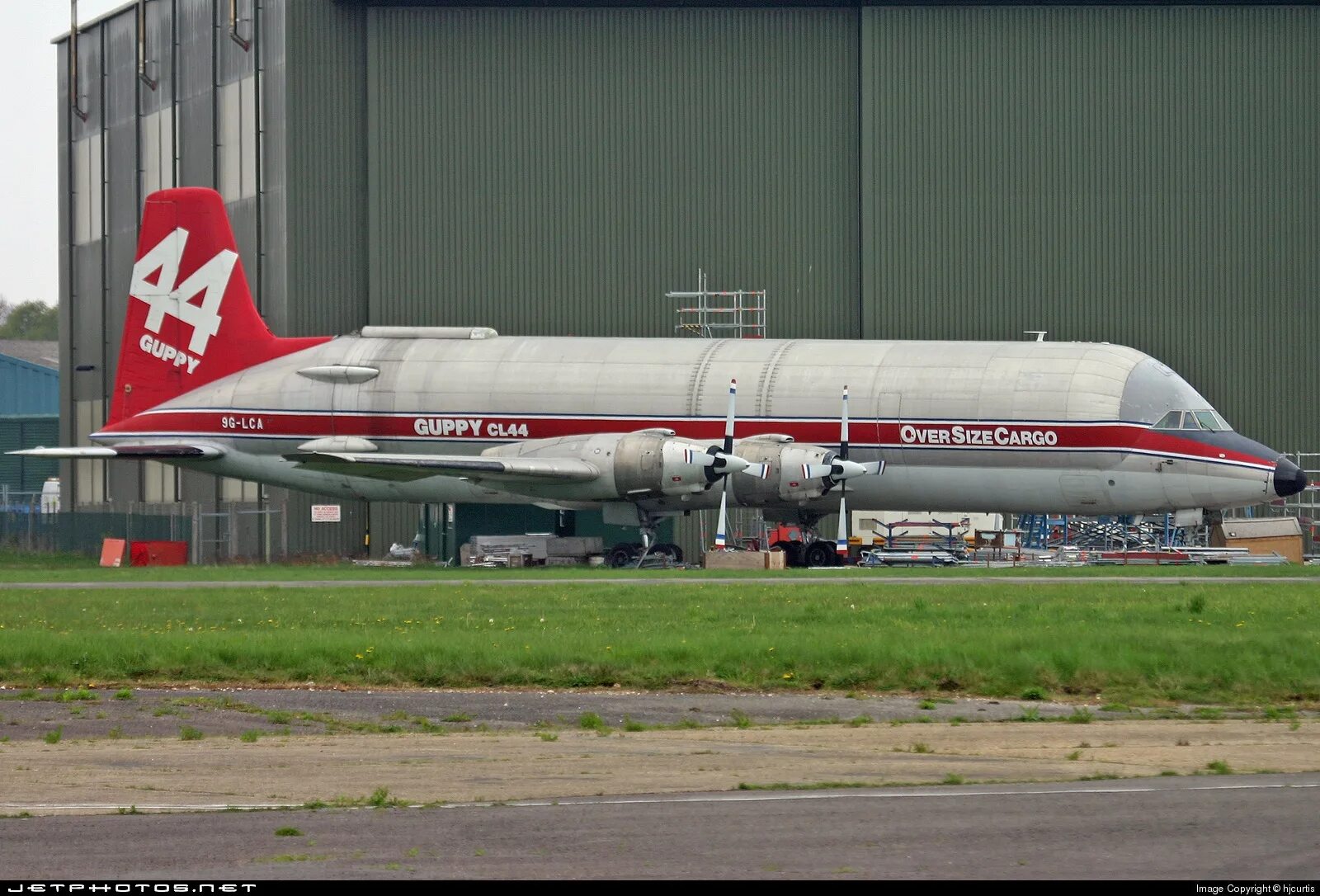 Guppy cl44. Canadair CL-44. Транспортный самолет CL-44.