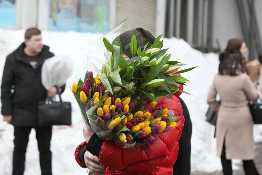 Где в москве будут раздавать цветы. Раздаем тюльпаны.