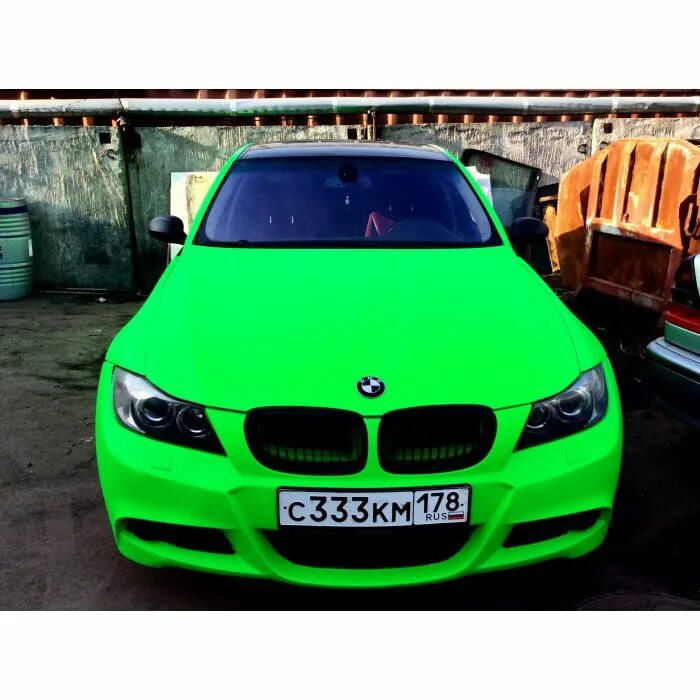 Покрыть жидкой резиной. Жидкая резина plasti dip. пластидип хамелеон. plasti dip зеленый. машина в жидкой резине.