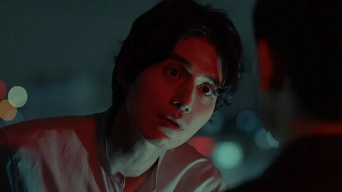 Lee dong Wook из ада. Ли Дон УК strangers from Hell. Lee dong Wook strangers from Hell. Соседи из ада дорама