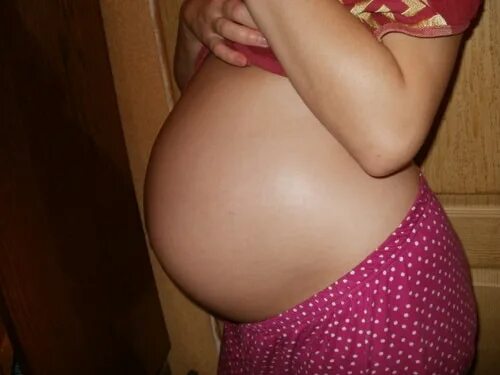 Малыш в 29 недель беременности размер плода. Живот на 29 неделе беременности. Беременная 29 недель. 28-29 недель беременности. Беременная 29 недель.