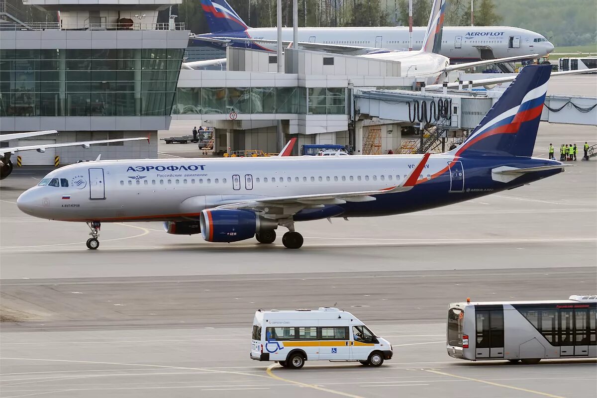 Авиа красноярск санкт петербург. A 320 VQ BRV. Su 1394. Су 1487. Su 1487 Аэрофлот.