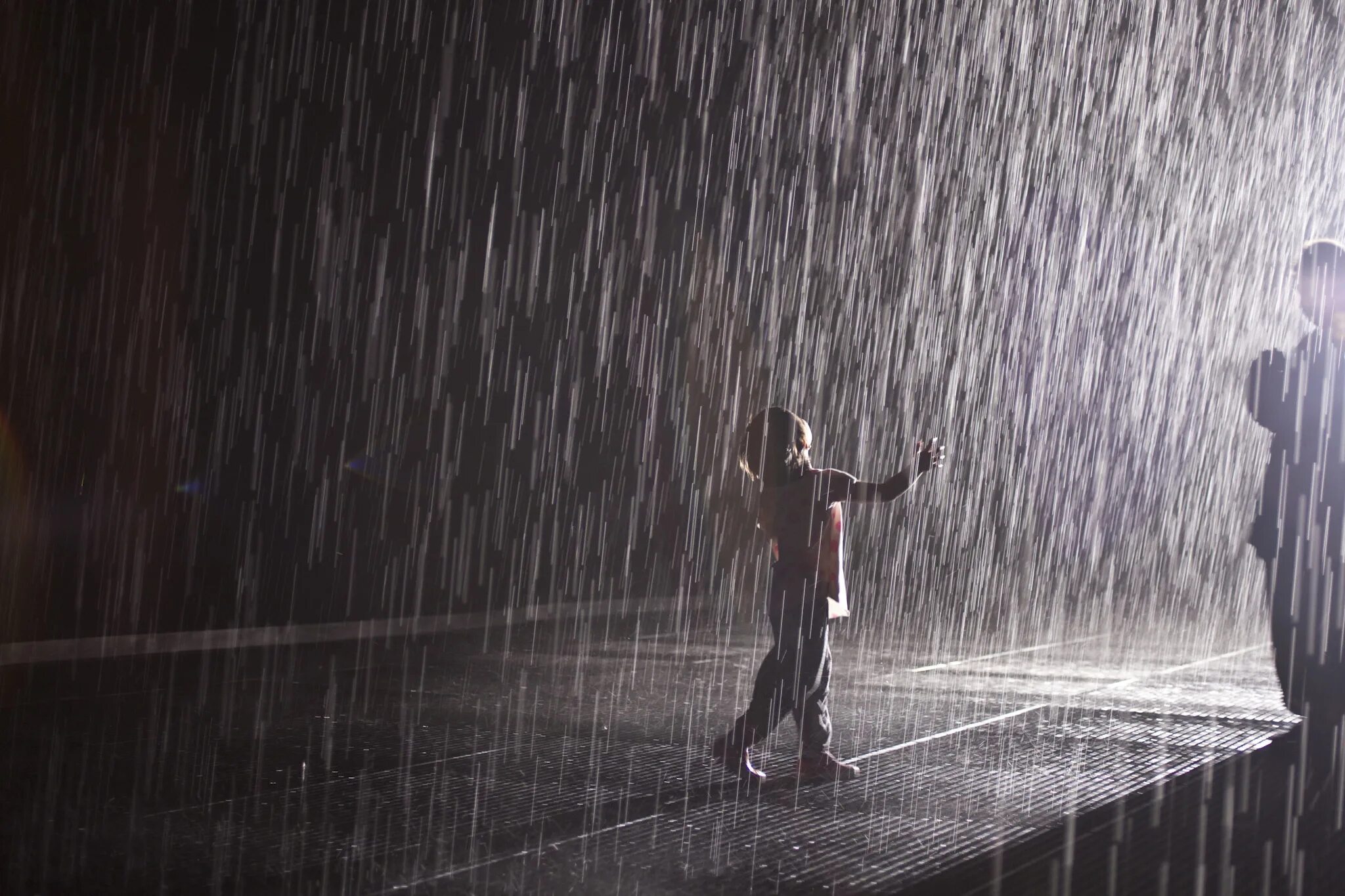 Dancing under Rain. Дождь любовь комната. Man under Rain. Run under the Rain.